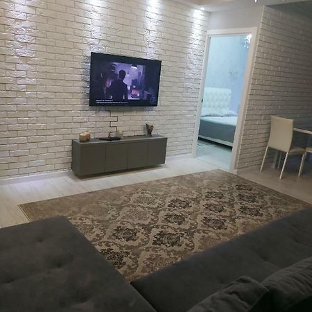 Apartament Lux Sect. Riscani Chişinǎu Buitenkant foto