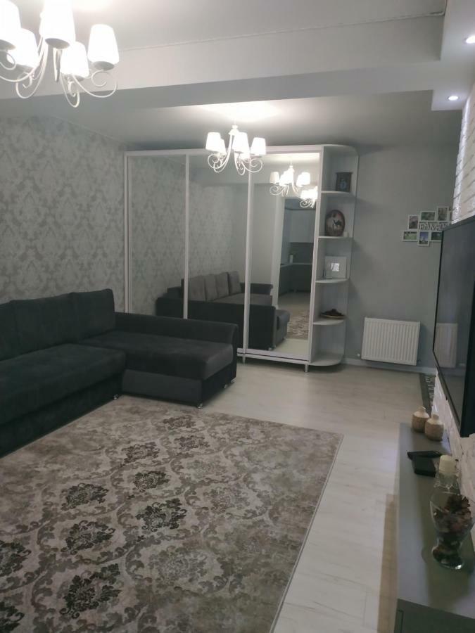 Apartament Lux Sect. Riscani Chişinǎu Buitenkant foto
